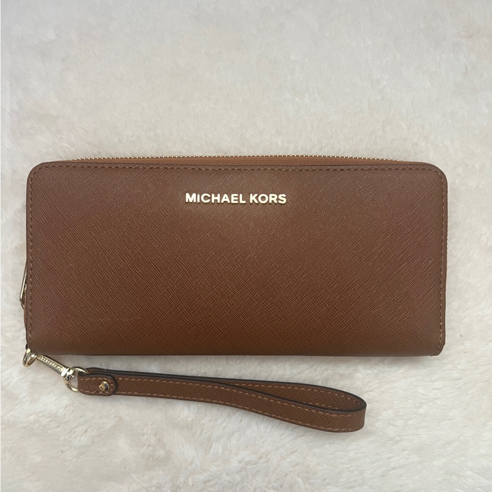 MICHAEL KORS WRISTLET WALLET NEVER USED
